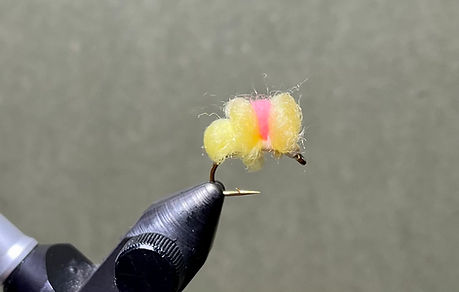 Fly tying the blood dot egg