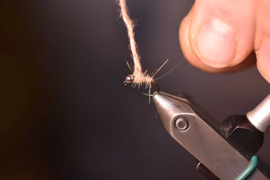 tying a fly